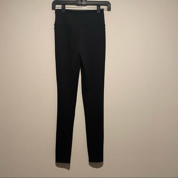 ASSETS BY SPANX Faux Leather Front Mixed Leggings Pants Tights Black Stretch - Picture 5 of 7